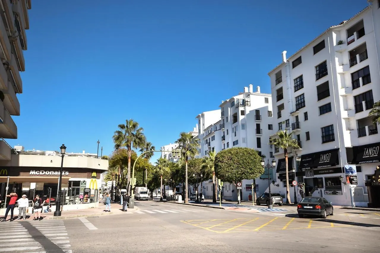 Directly In Puerto Banus, Marbella Apartment 0*,